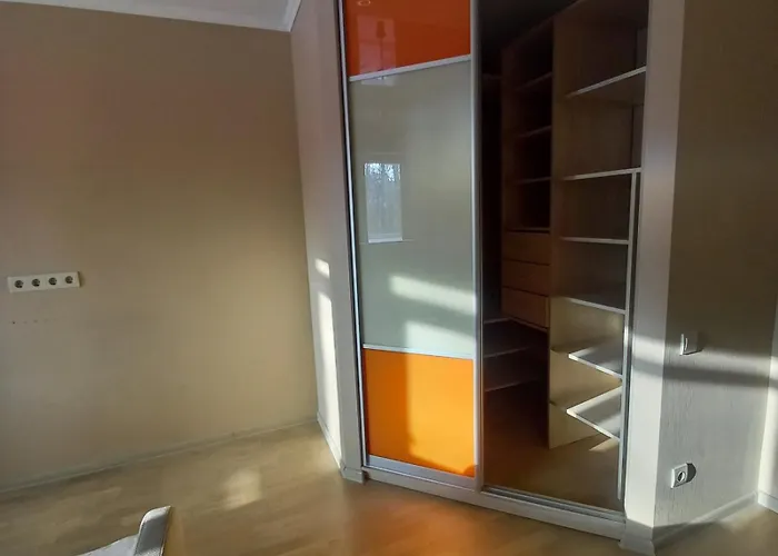 2 кімнатна біля стрийського парку, уку, близько центру Lägenhet *