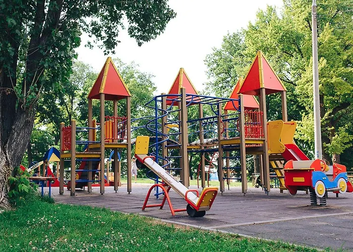 2 кімнатна біля стрийського парку, уку, близько центру