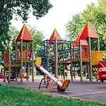 2 кімнатна біля стрийського парку, уку, близько центру